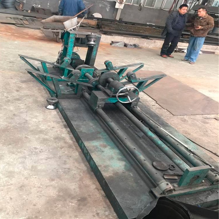 效率高不銹鋼圓筒翻邊機(jī)風(fēng)機(jī)制造行業(yè)適用操作簡單