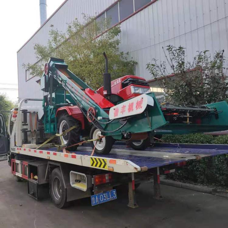 廠(chǎng)家供應(yīng)自走式有玉米脫粒機(jī)四輪車(chē)載式打玉米機(jī)