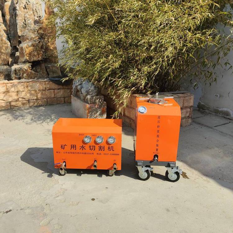 小型水刀機(jī)設(shè)備租賃手提水刀切割機(jī)油罐拆除防爆安全